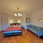 Hirsch Apartmán